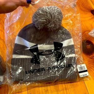 Under Armour Pom Pom hat.  NWT